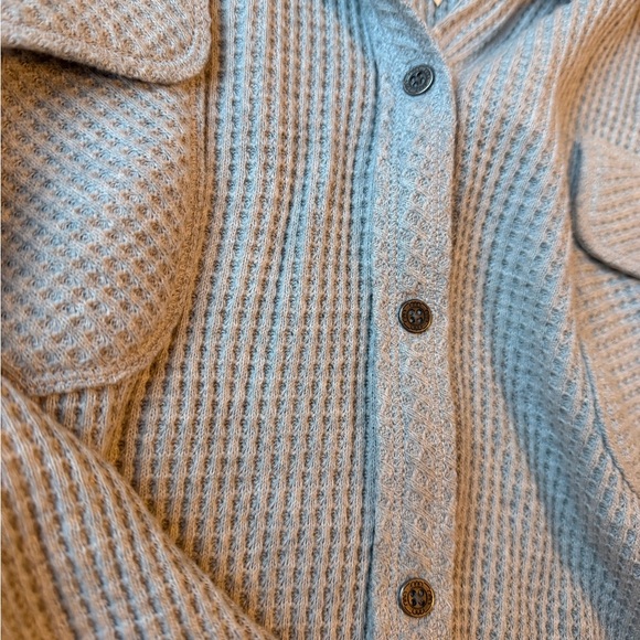 Aerie Light Blue Button Down Shirt - Picture 3 of 4